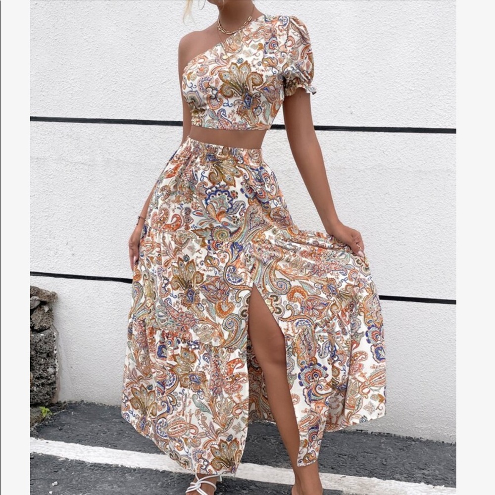 Boho Gypsy Floral Paisley Print Puff Sleeve One Shoulder Crop Top Slit Skirt Set - Picture 7 of 11